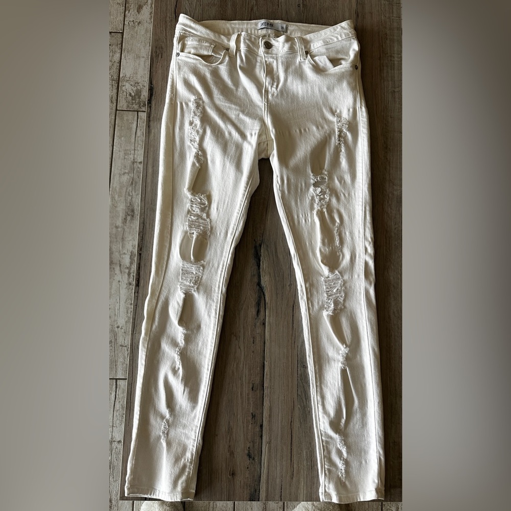 Buckle Jeans